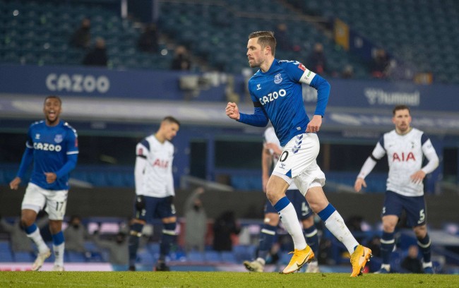 伊萨克将继 伊萨克将继